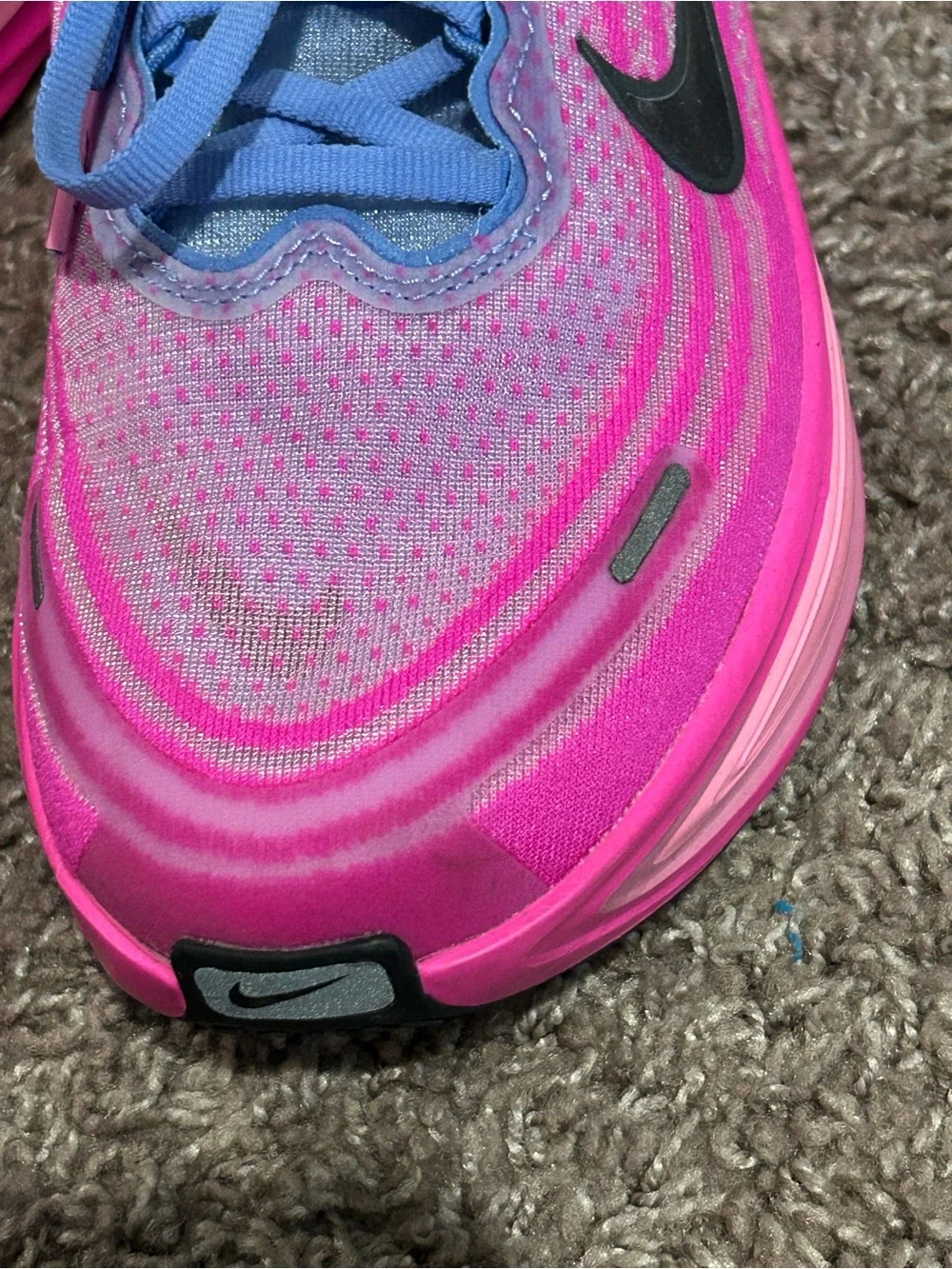 Nike Vomero Plus Road Running Shoes Women’s in Royal Fire Pink , size 10